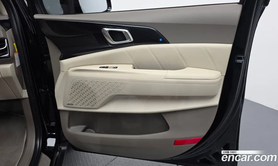 Kia Carnival 2025 1.6 автомат (гидро), фото 15 Kia Carnival 2025 1.6 автомат (гидро), фото 15