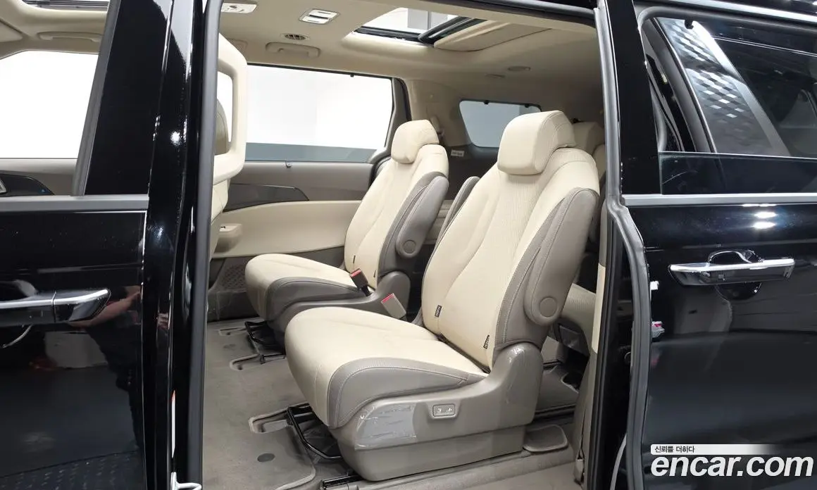 Kia Carnival 2025 1.6 автомат (гидро), фото 18 Kia Carnival 2025 1.6 автомат (гидро), фото 18