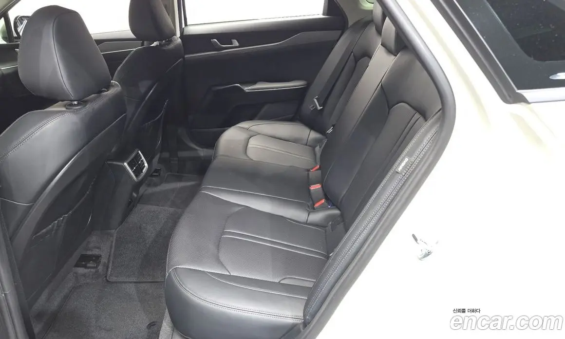 Kia K5 (Optima) 2025 2.0 автомат (гидро), фото 17