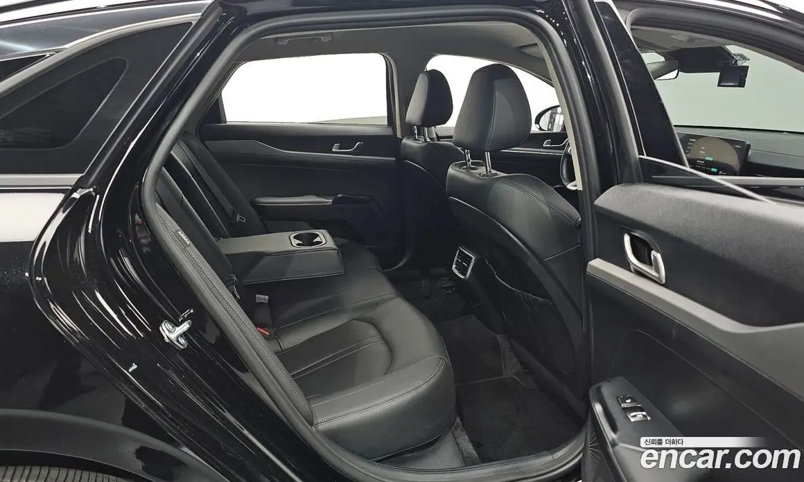 Kia K5 (Optima) 2025 2.0 автомат (гидро), фото 16 Kia K5 (Optima) 2025 2.0 автомат (гидро), фото 16