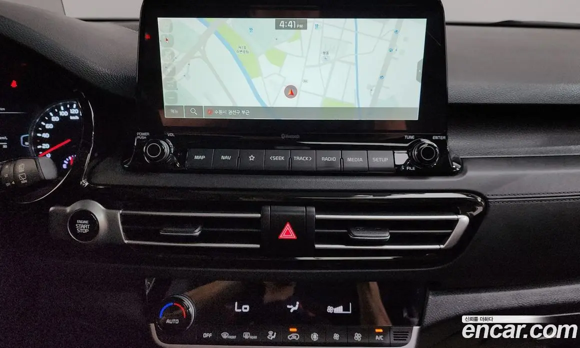 Kia Seltos 2021 1.6 автомат (гидро), фото 15 Kia Seltos 2021 1.6 автомат (гидро), фото 15