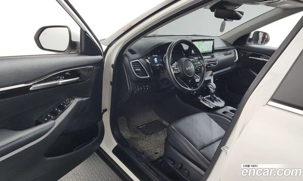 Kia Seltos 2021 1.6 автомат (гидро), фото 10 Kia Seltos 2021 1.6 автомат (гидро), фото 10