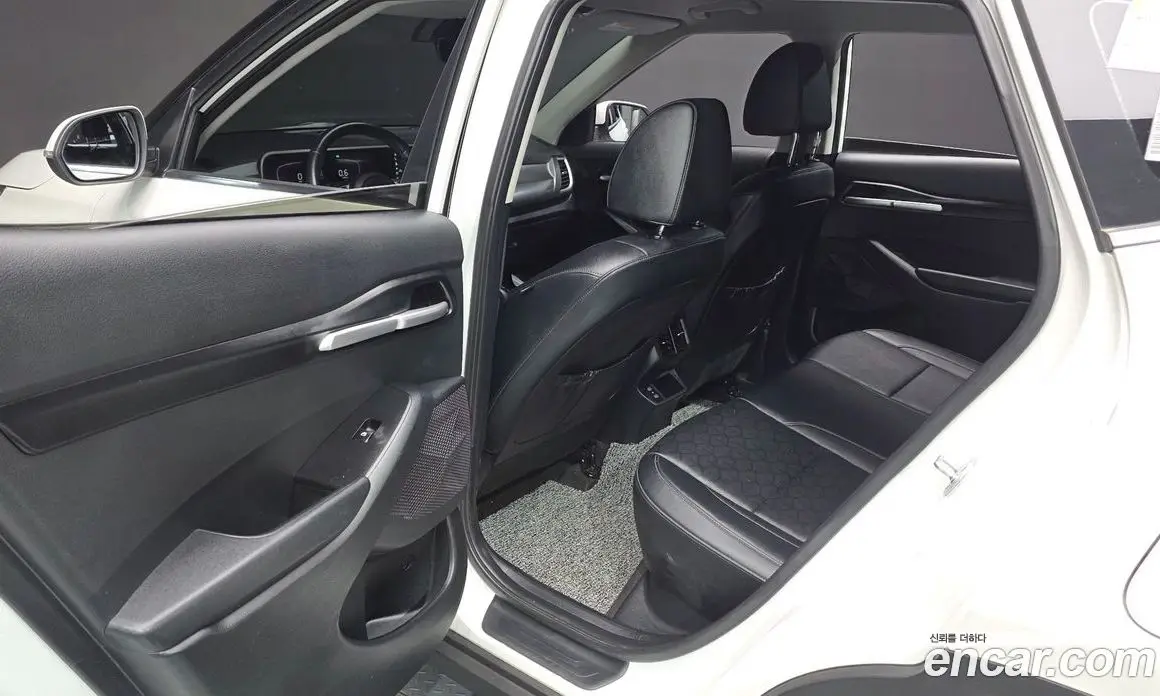 Kia Seltos 2024 1.6 автомат (гидро), фото 18 Kia Seltos 2024 1.6 автомат (гидро), фото 18