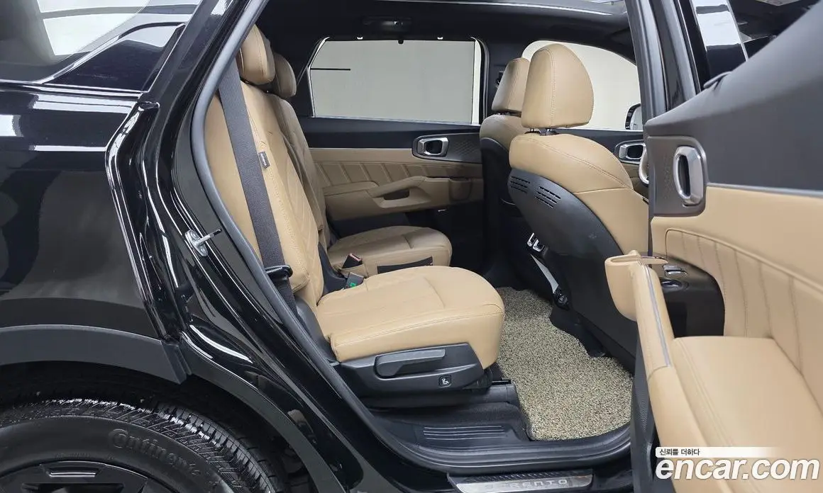 Kia Sorento 2024 1.6 автомат (гидро), фото 17 Kia Sorento 2024 1.6 автомат (гидро), фото 17