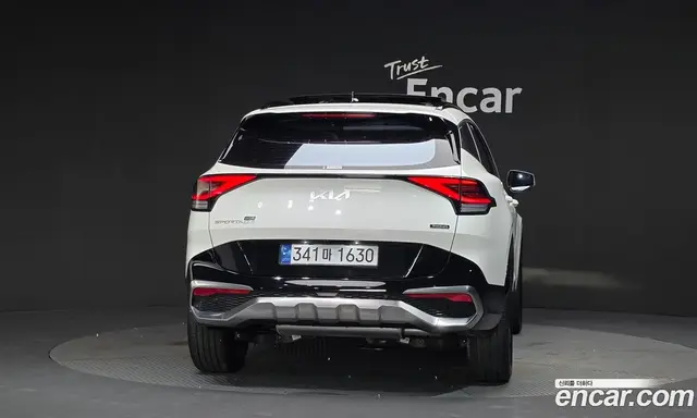 Kia Sportage 2022 1.6 автомат (гидро), миниатюра 4
