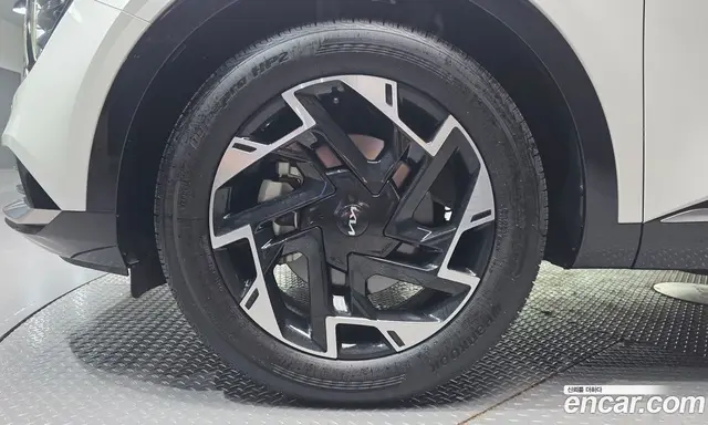 Kia Sportage 2022 1.6 автомат (гидро), миниатюра 5