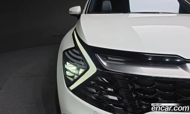 Kia Sportage 2022 1.6 автомат (гидро), миниатюра 8