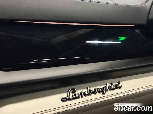 Lamborghini Urus 2025 4.0 автомат (гидро), миниатюра 8 Lamborghini Urus 2025 4.0 автомат (гидро), миниатюра 8