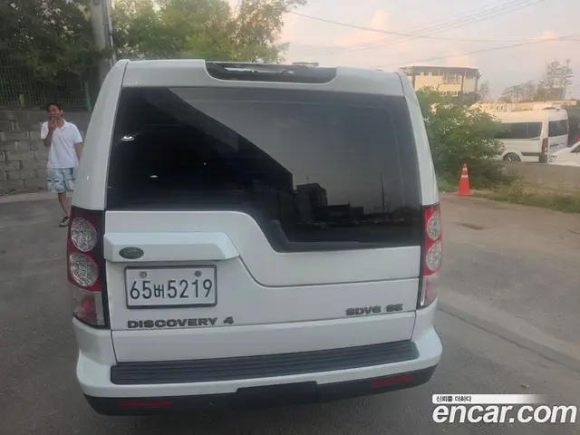 Land Rover Discovery 2012 3.0 автомат (гидро), миниатюра 4 Land Rover Discovery 2012 3.0 автомат (гидро), миниатюра 4