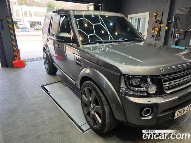 Land Rover Discovery 2014 3.0 автомат (гидро), миниатюра 4 Land Rover Discovery 2014 3.0 автомат (гидро), миниатюра 4