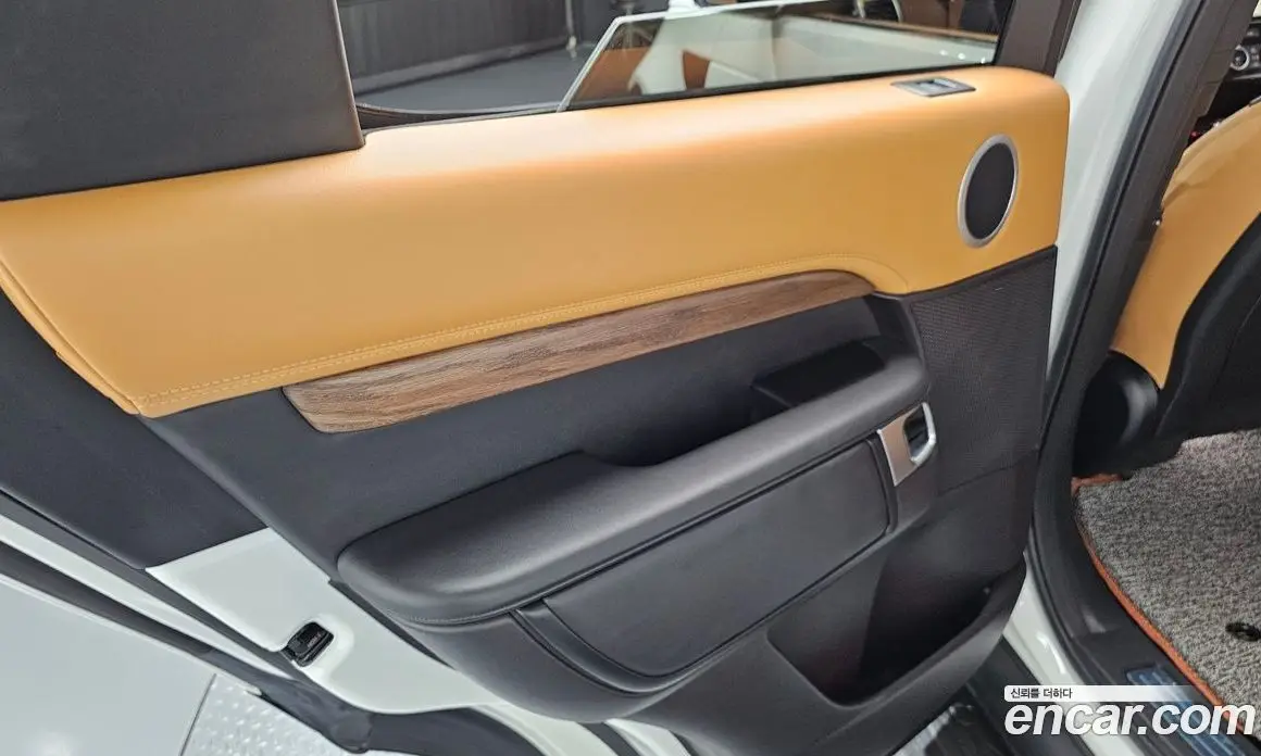 Land Rover Discovery 2018 3.0 автомат (гидро), фото 15 Land Rover Discovery 2018 3.0 автомат (гидро), фото 15