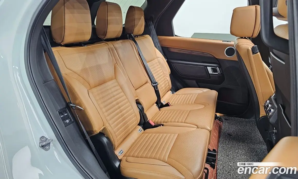 Land Rover Discovery 2018 3.0 автомат (гидро), фото 17 Land Rover Discovery 2018 3.0 автомат (гидро), фото 17