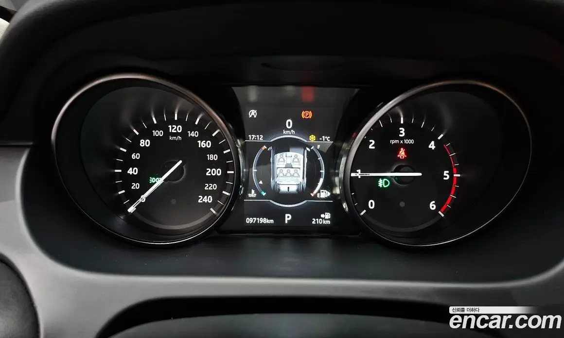 Land Rover Discovery Sport 2018 2.0 автомат (гидро), фото 8 Land Rover Discovery Sport 2018 2.0 автомат (гидро), фото 8