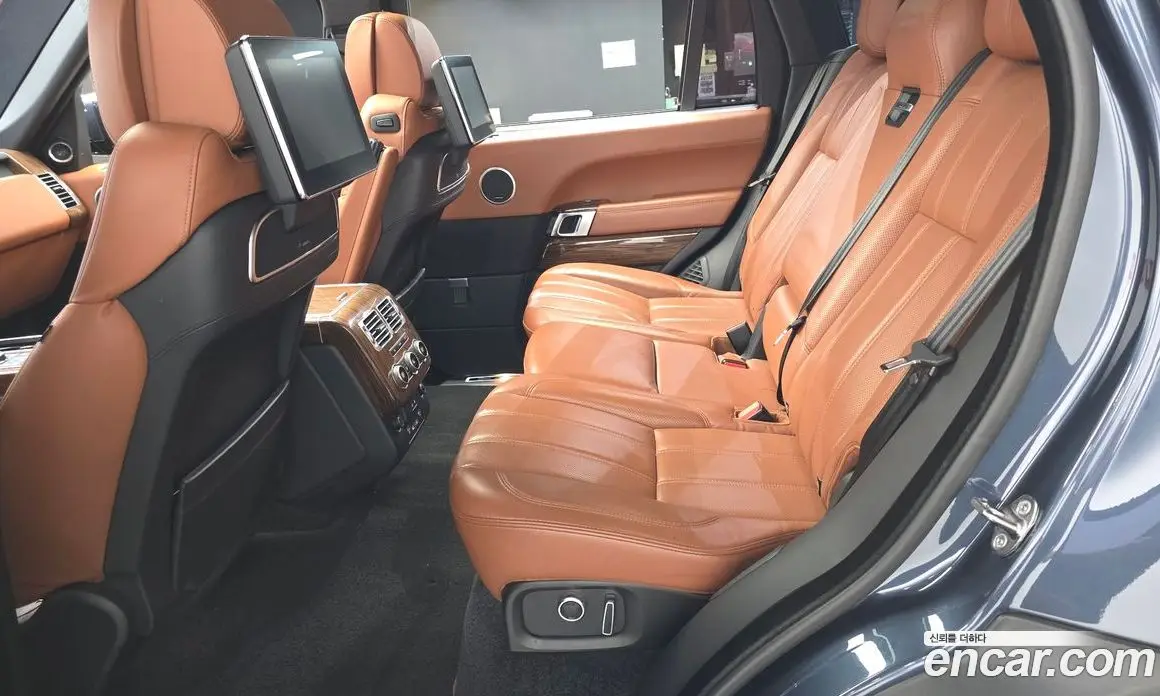 Land Rover Range Rover 2017 4.4 автомат (гидро), фото 18 Land Rover Range Rover 2017 4.4 автомат (гидро), фото 18