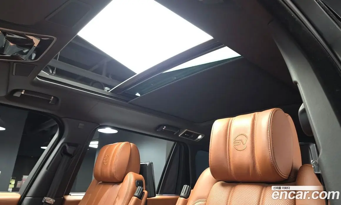 Land Rover Range Rover 2017 4.4 автомат (гидро), фото 25 Land Rover Range Rover 2017 4.4 автомат (гидро), фото 25
