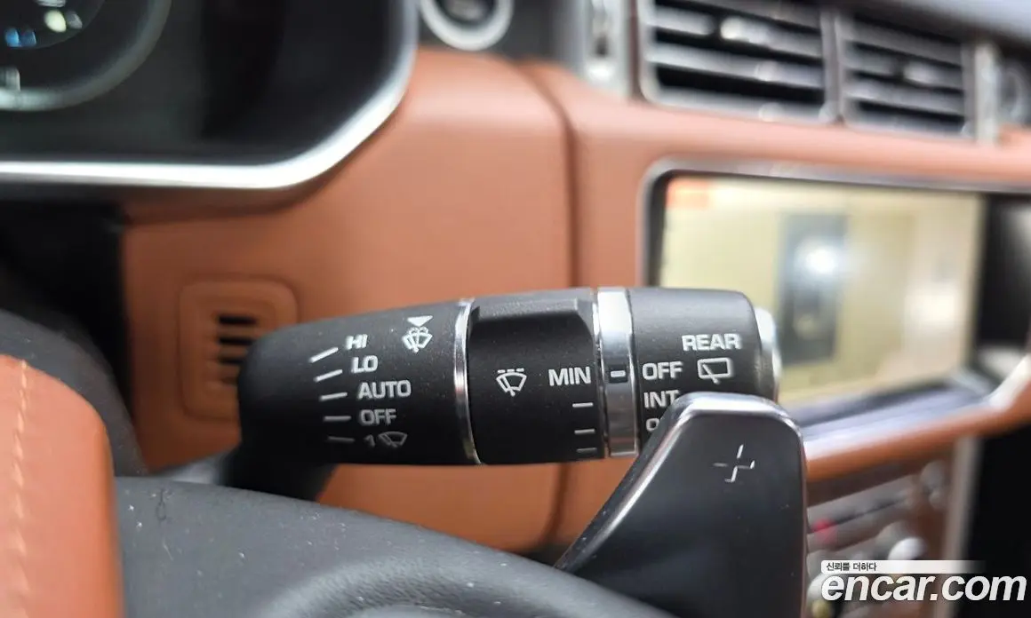 Land Rover Range Rover 2017 4.4 автомат (гидро), фото 30 Land Rover Range Rover 2017 4.4 автомат (гидро), фото 30