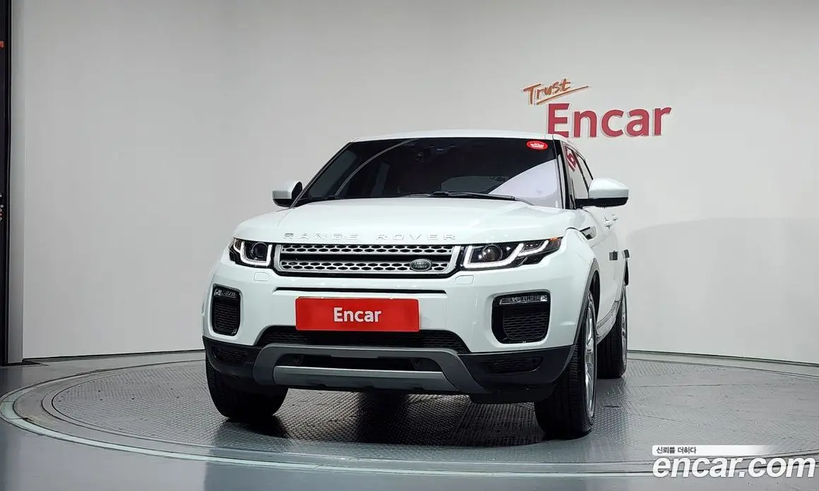Land Rover Range Rover Evoque 2018 2.0 автомат (гидро), фото 3 Land Rover Range Rover Evoque 2018 2.0 автомат (гидро), фото 3