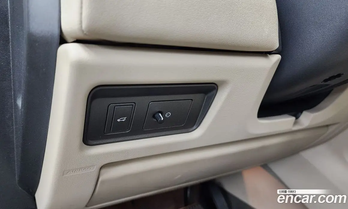 Land Rover Range Rover Evoque 2018 2.0 автомат (гидро), фото 22 Land Rover Range Rover Evoque 2018 2.0 автомат (гидро), фото 22
