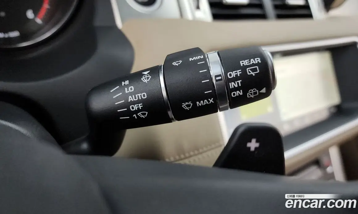 Land Rover Range Rover Evoque 2018 2.0 автомат (гидро), фото 24 Land Rover Range Rover Evoque 2018 2.0 автомат (гидро), фото 24