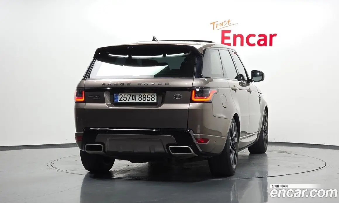 Land Rover Range Rover Sport 2018 3.0 автомат (гидро), фото 4 Land Rover Range Rover Sport 2018 3.0 автомат (гидро), фото 4