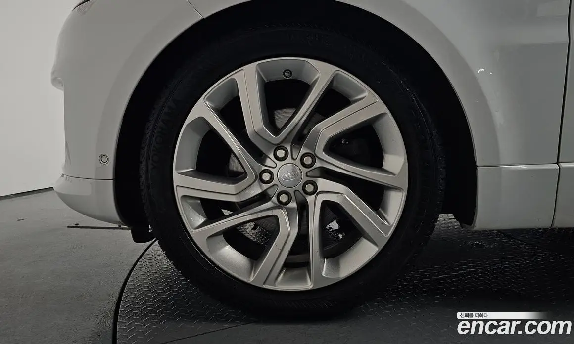 Land Rover Range Rover Sport 2019 3.0 автомат (гидро), фото 4 Land Rover Range Rover Sport 2019 3.0 автомат (гидро), фото 4