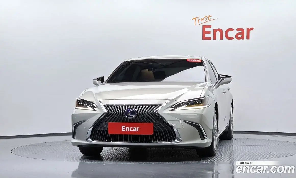 Lexus ES 2019 2.5 автомат (гидро), фото 2 Lexus ES 2019 2.5 автомат (гидро), фото 2