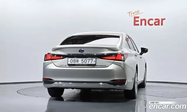 Lexus ES 2019 2.5 автомат (гидро), миниатюра 3 Lexus ES 2019 2.5 автомат (гидро), миниатюра 3