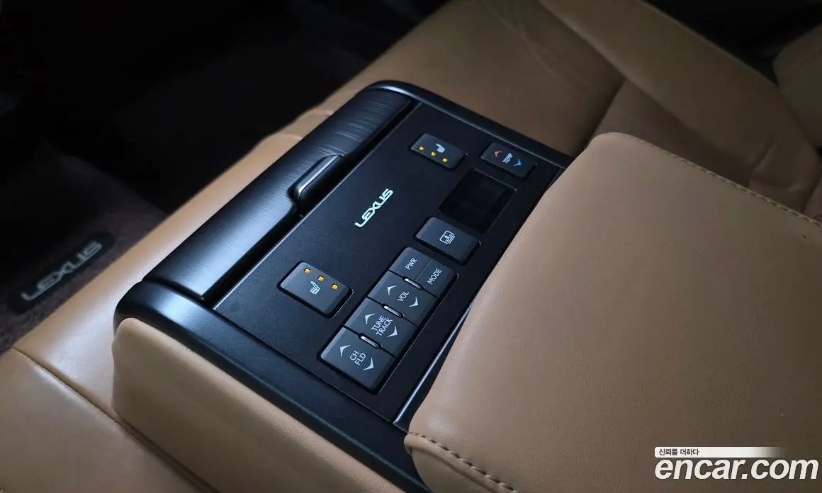 Lexus ES 2019 2.5 автомат (гидро), фото 27 Lexus ES 2019 2.5 автомат (гидро), фото 27