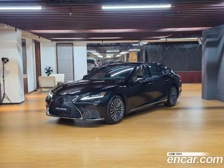 Lexus LS 2025 3.4 автомат (гидро), фото 1 Lexus LS 2025 3.4 автомат (гидро), фото 1