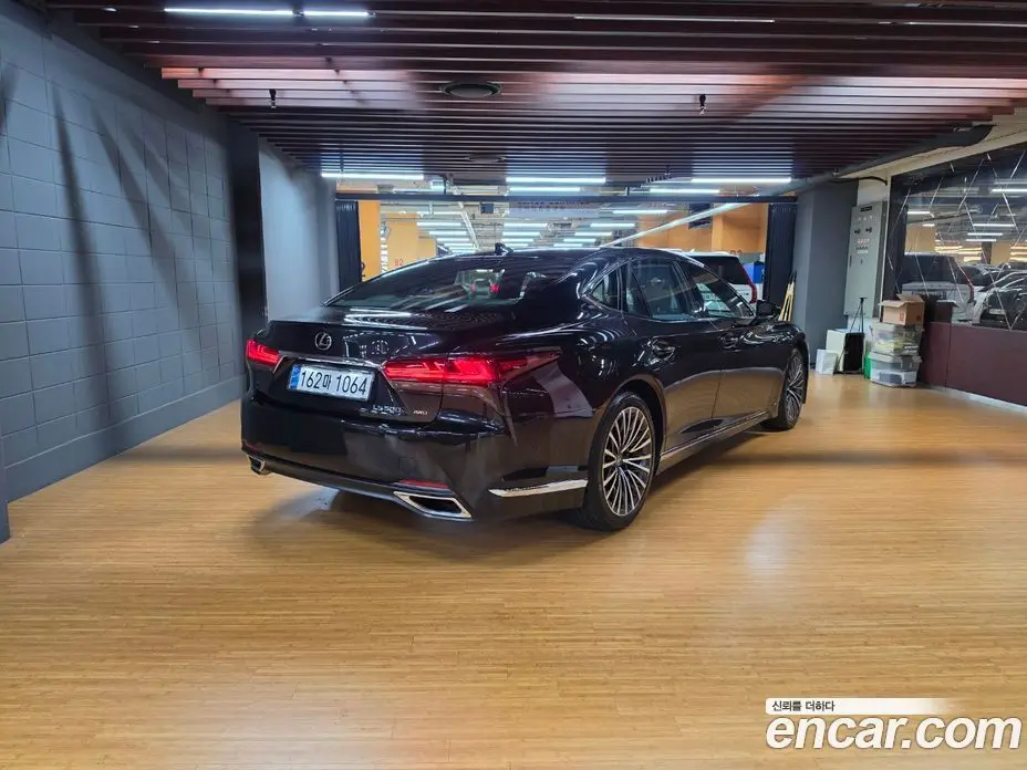 Lexus LS 2025 3.4 автомат (гидро), фото 2 Lexus LS 2025 3.4 автомат (гидро), фото 2