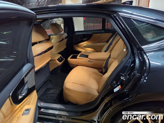 Lexus LS 2025 3.4 автомат (гидро), миниатюра 12