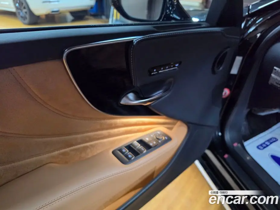 Lexus LS 2025 3.4 автомат (гидро), фото 15 Lexus LS 2025 3.4 автомат (гидро), фото 15