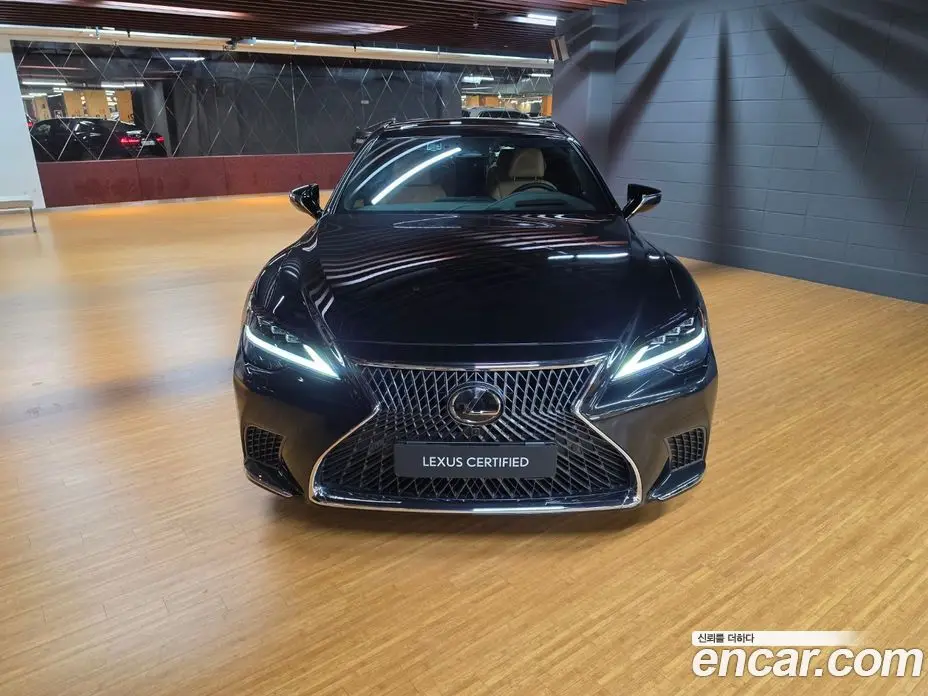 Lexus LS 2025 3.4 автомат (гидро), фото 3 Lexus LS 2025 3.4 автомат (гидро), фото 3