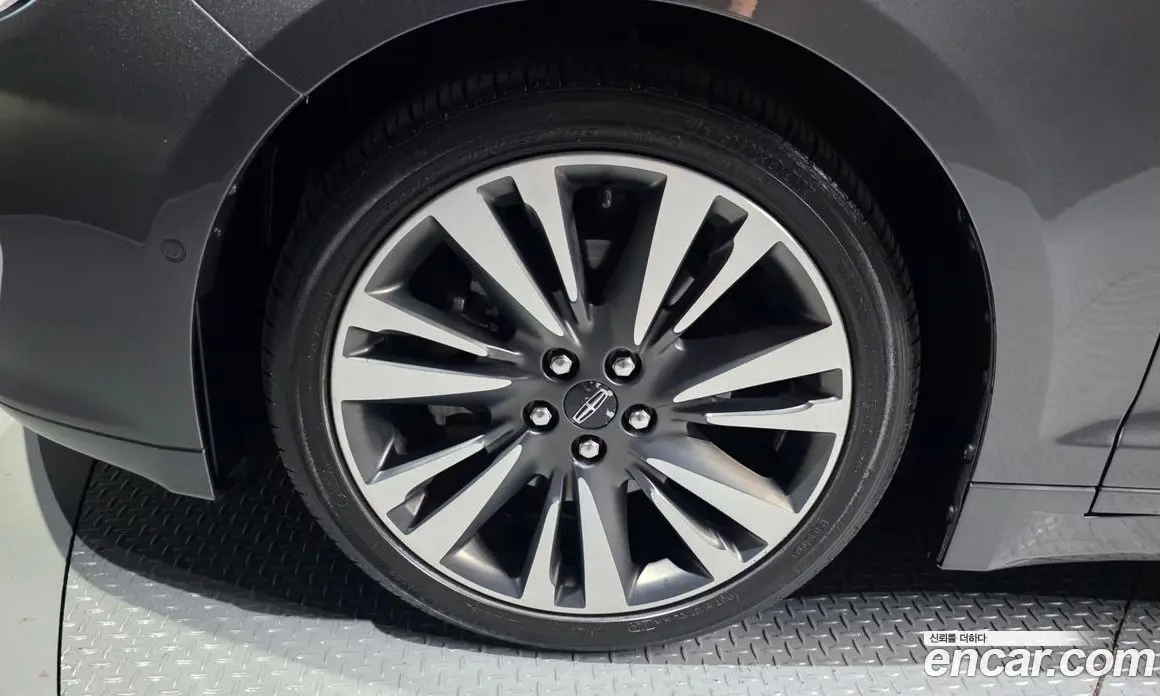 Lincoln MKZ 2019 2.0 автомат (гидро), фото 5 Lincoln MKZ 2019 2.0 автомат (гидро), фото 5