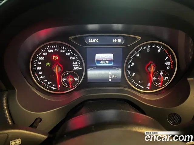 Mercedes-Benz A-Class 2018 1.6 автомат (гидро), миниатюра 3
