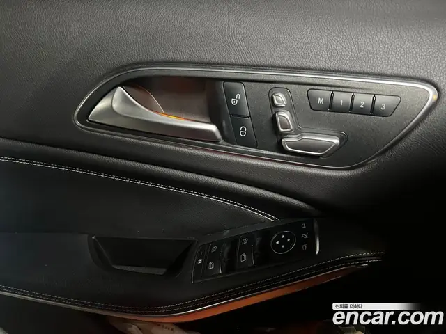 Mercedes-Benz A-Class 2018 1.6 автомат (гидро), миниатюра 5