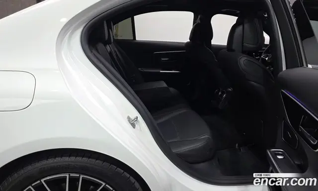 Mercedes-Benz C-Class 2024 2.0 автомат (гидро), миниатюра 12