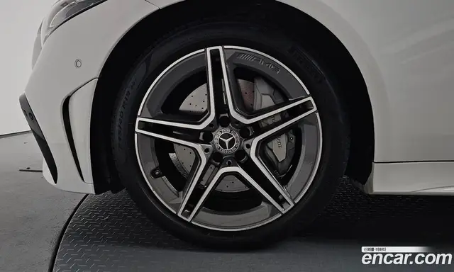Mercedes-Benz CLS-Class 2022 2.0 автомат (гидро), миниатюра 4