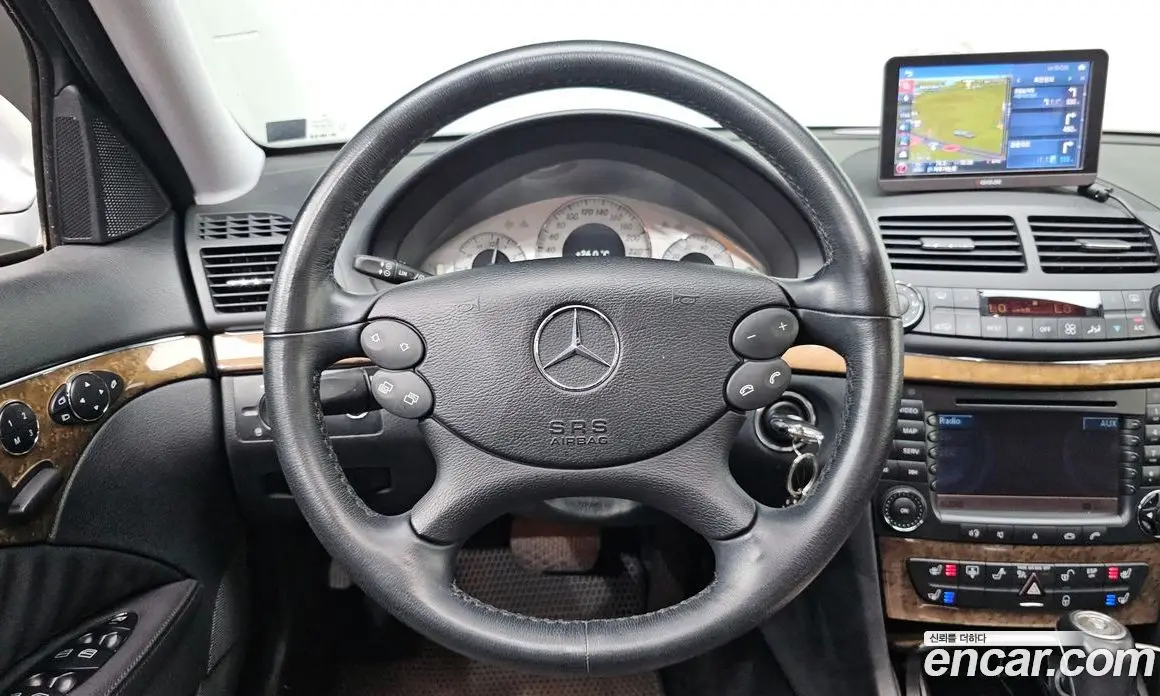 Mercedes-Benz E-Class 2007 3.5 автомат (гидро), фото 13 Mercedes-Benz E-Class 2007 3.5 автомат (гидро), фото 13