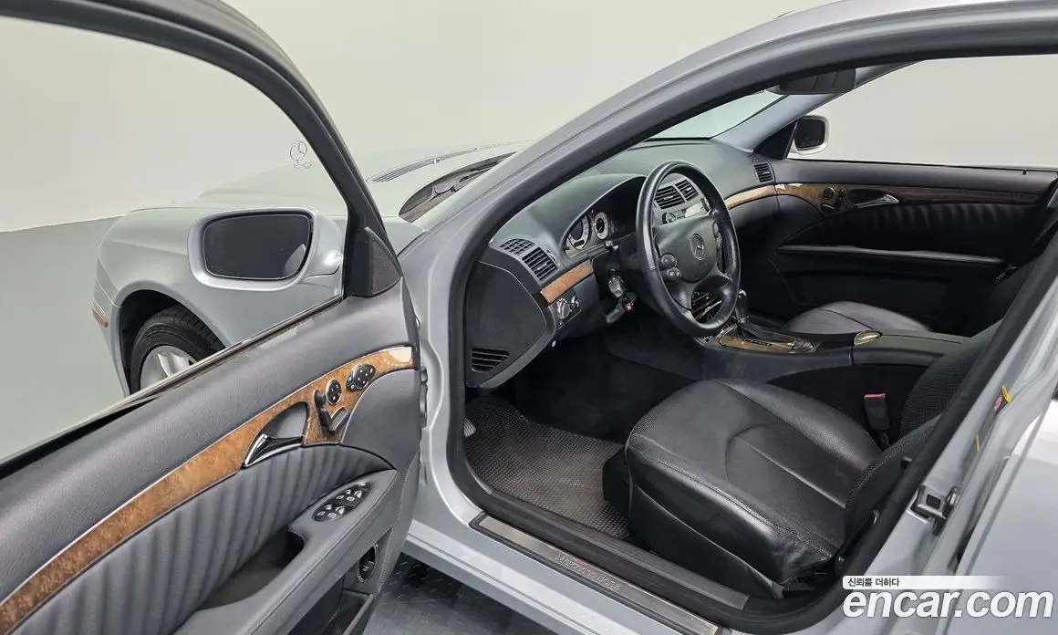 Mercedes-Benz E-Class 2007 3.5 автомат (гидро), фото 10 Mercedes-Benz E-Class 2007 3.5 автомат (гидро), фото 10