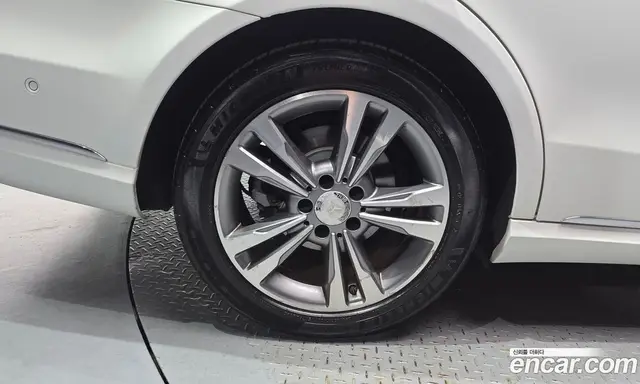 Mercedes-Benz E-Class 2015 2.1 автомат (гидро), миниатюра 5