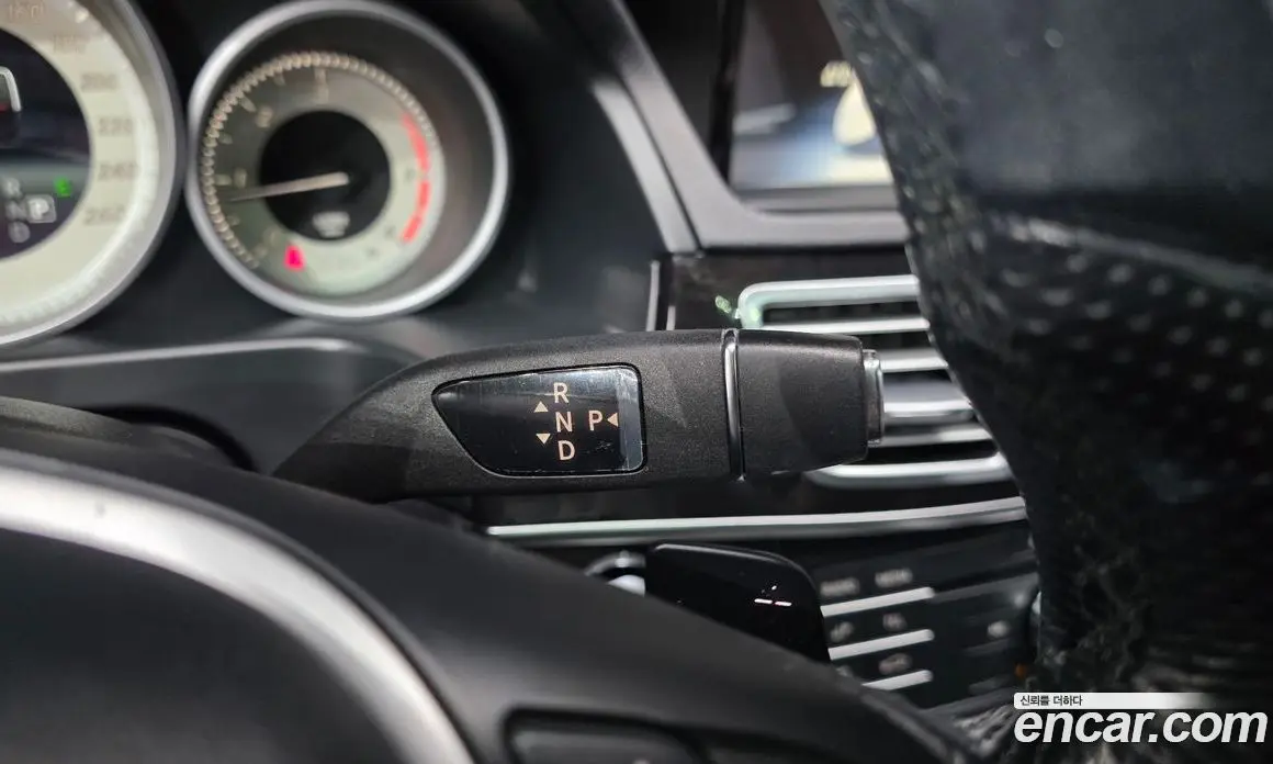 Mercedes-Benz E-Class 2015 2.1 автомат (гидро), фото 9
