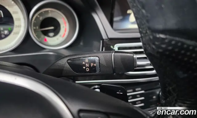 Mercedes-Benz E-Class 2015 2.1 автомат (гидро), миниатюра 9