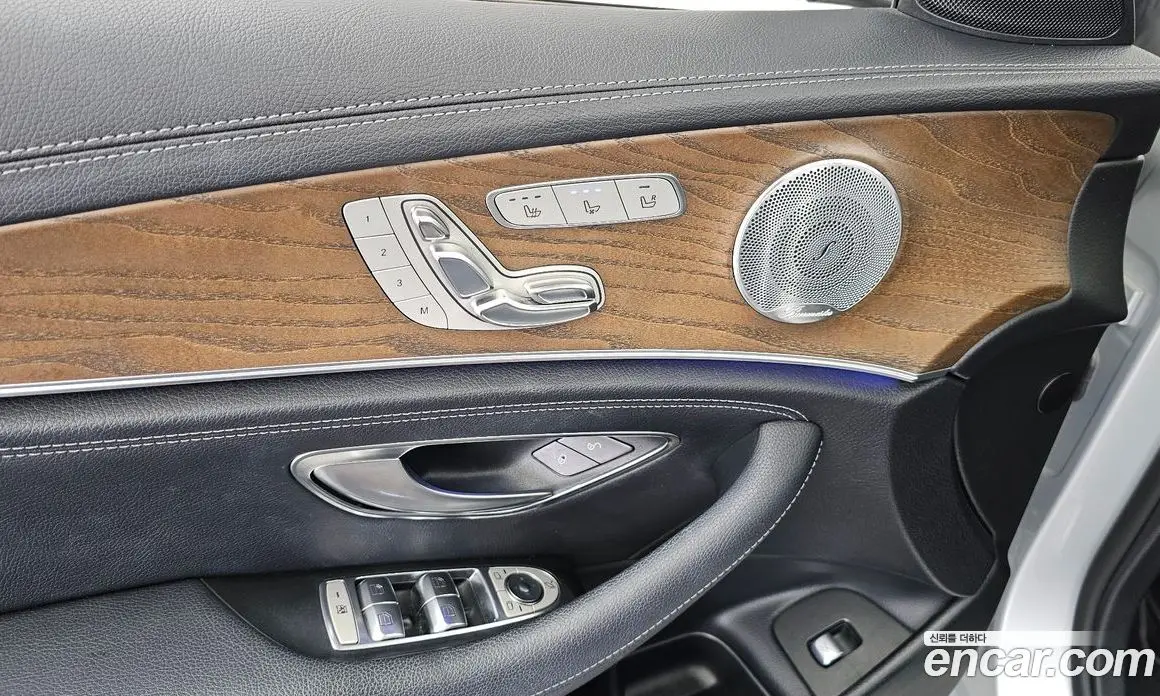 Mercedes-Benz E-Class 2018 2.0 автомат (гидро), фото 19