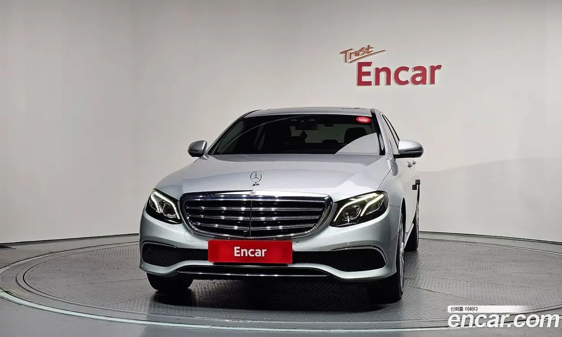 Mercedes-Benz E-Class 2018 2.0 автомат (гидро), фото 3
