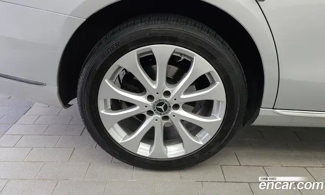 Mercedes-Benz E-Class 2018 2.0 автомат (гидро), миниатюра 5