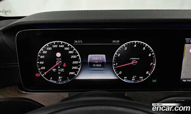 Mercedes-Benz E-Class 2018 2.0 автомат (гидро), миниатюра 8