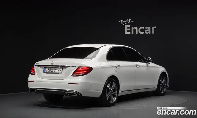 Mercedes-Benz E-Class 2019 1.9 автомат (гидро), миниатюра 1 Mercedes-Benz E-Class 2019 1.9 автомат (гидро), миниатюра 1