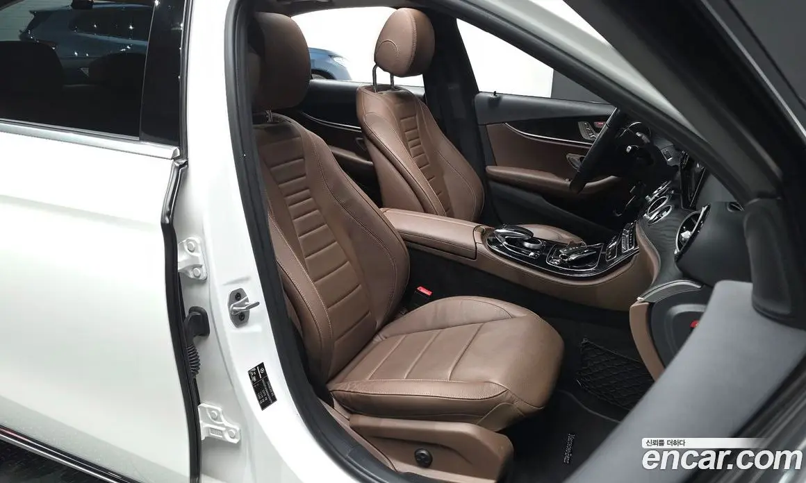 Mercedes-Benz E-Class 2019 1.9 автомат (гидро), фото 15 Mercedes-Benz E-Class 2019 1.9 автомат (гидро), фото 15