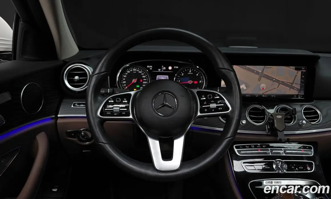 Mercedes-Benz E-Class 2019 1.9 автомат (гидро), фото 19 Mercedes-Benz E-Class 2019 1.9 автомат (гидро), фото 19